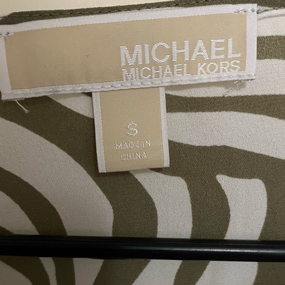 Women’s sizes small